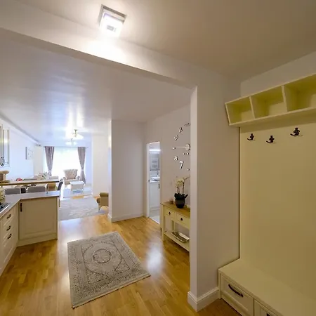 Grand Park Nude Iulius Mall Apartman