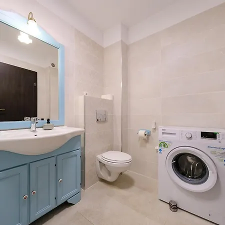 Grand Park Nude Iulius Mall Apartman